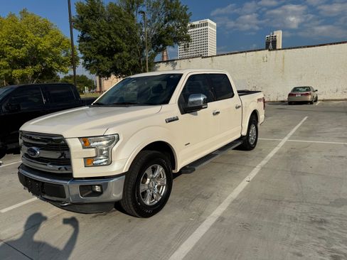 Used 2015 Ford F150 Lariat AWD/4WD image 5