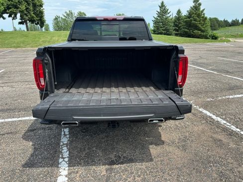 Used 2024 GMC Sierra 1500 Denali AWD/4WD image 11
