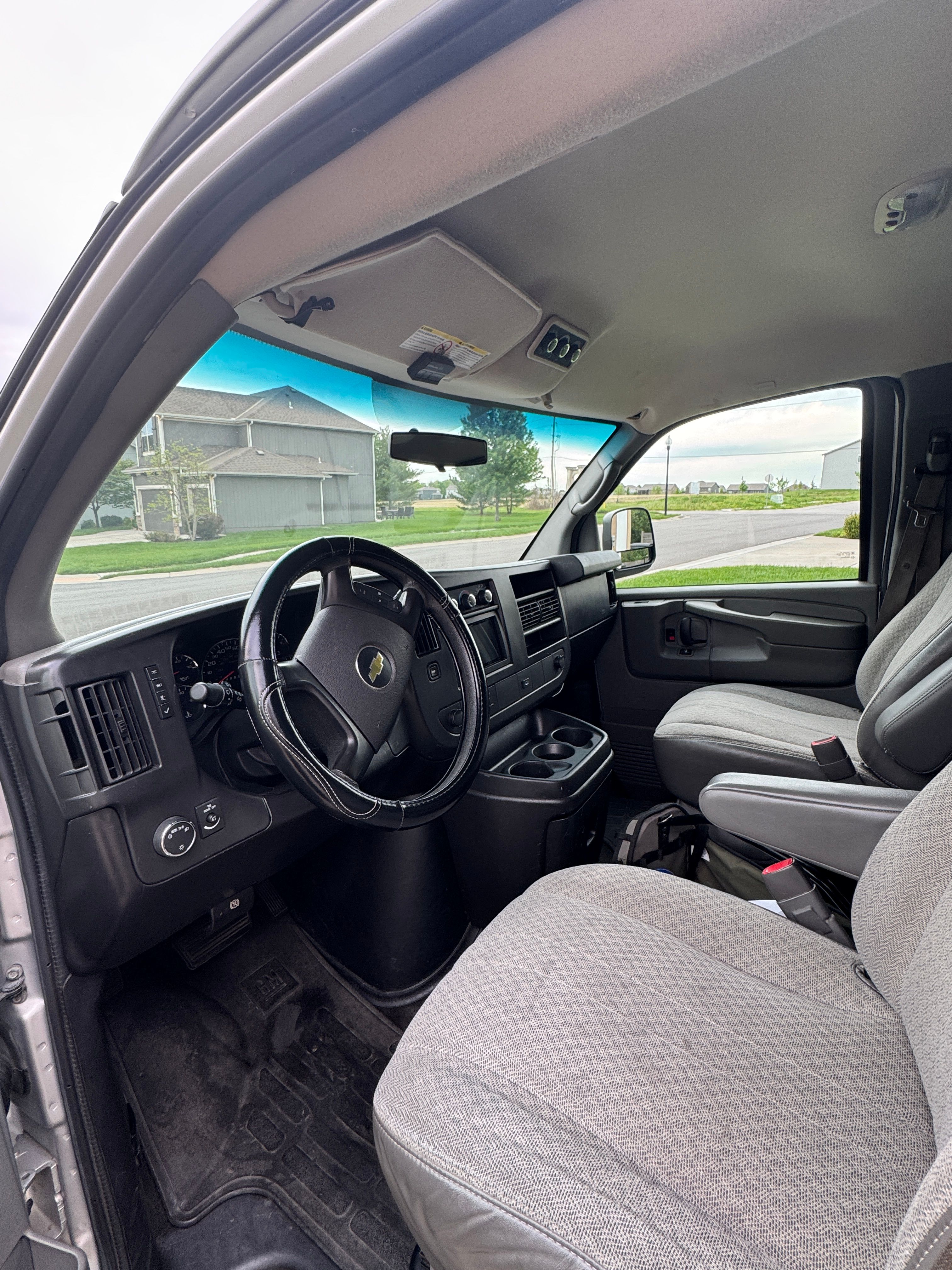 Used 2012 Chevrolet Express 3500 LT w/ LT Preferred Equipment Group RWD image 6