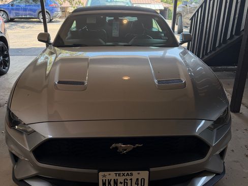 Used 2020 Ford Mustang Premium RWD image 2