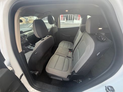 Used 2020 Ford Escape S image 5