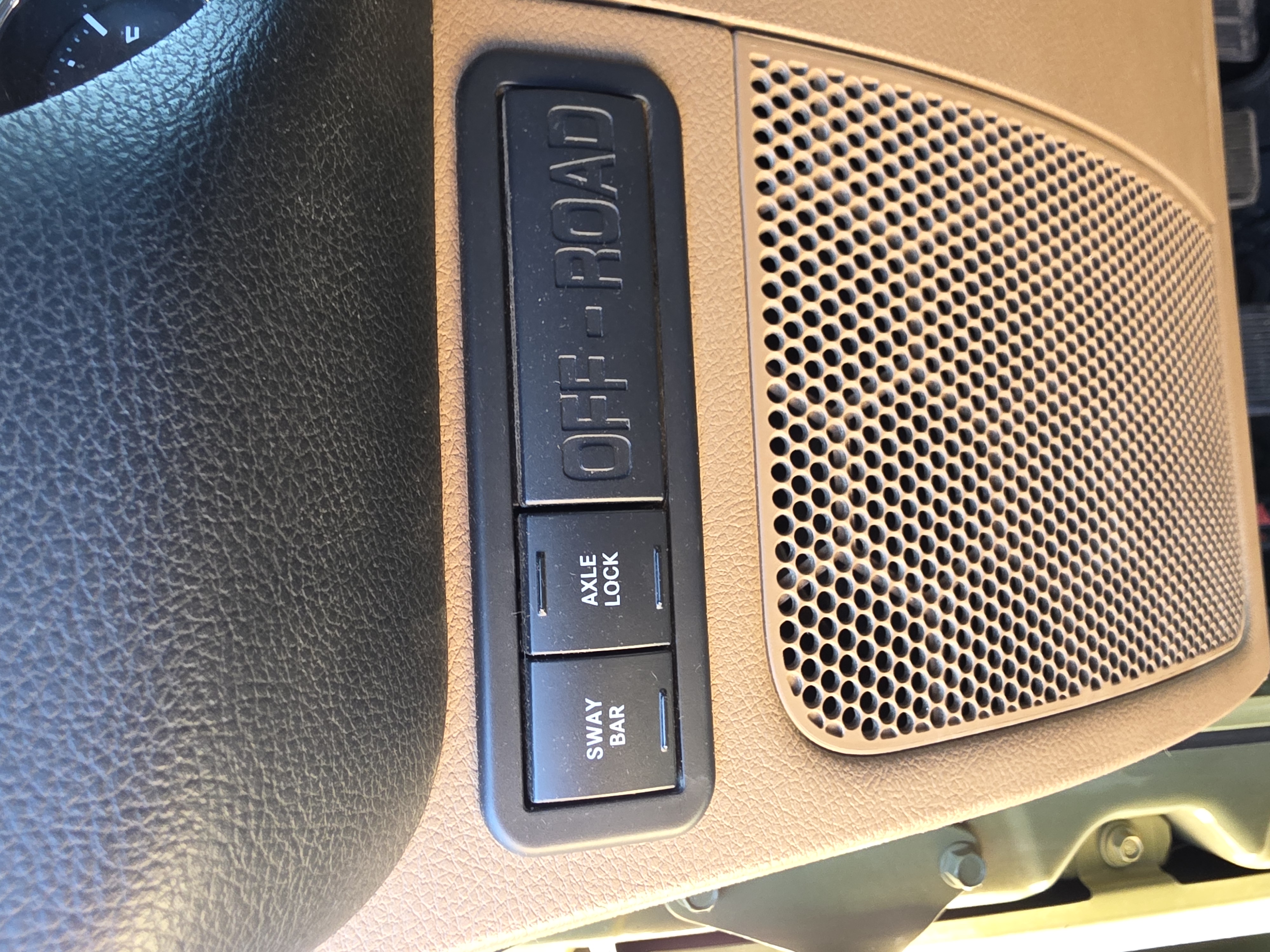 Used 2013 Jeep Wrangler Rubicon w/ PWR Convenience Group AWD/4WD image 12