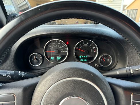 Used 2013 Jeep Wrangler Unlimited Sport image 13