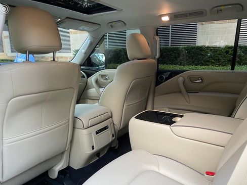Used 2021 INFINITI QX80 Luxe w/ Cargo Package image 8
