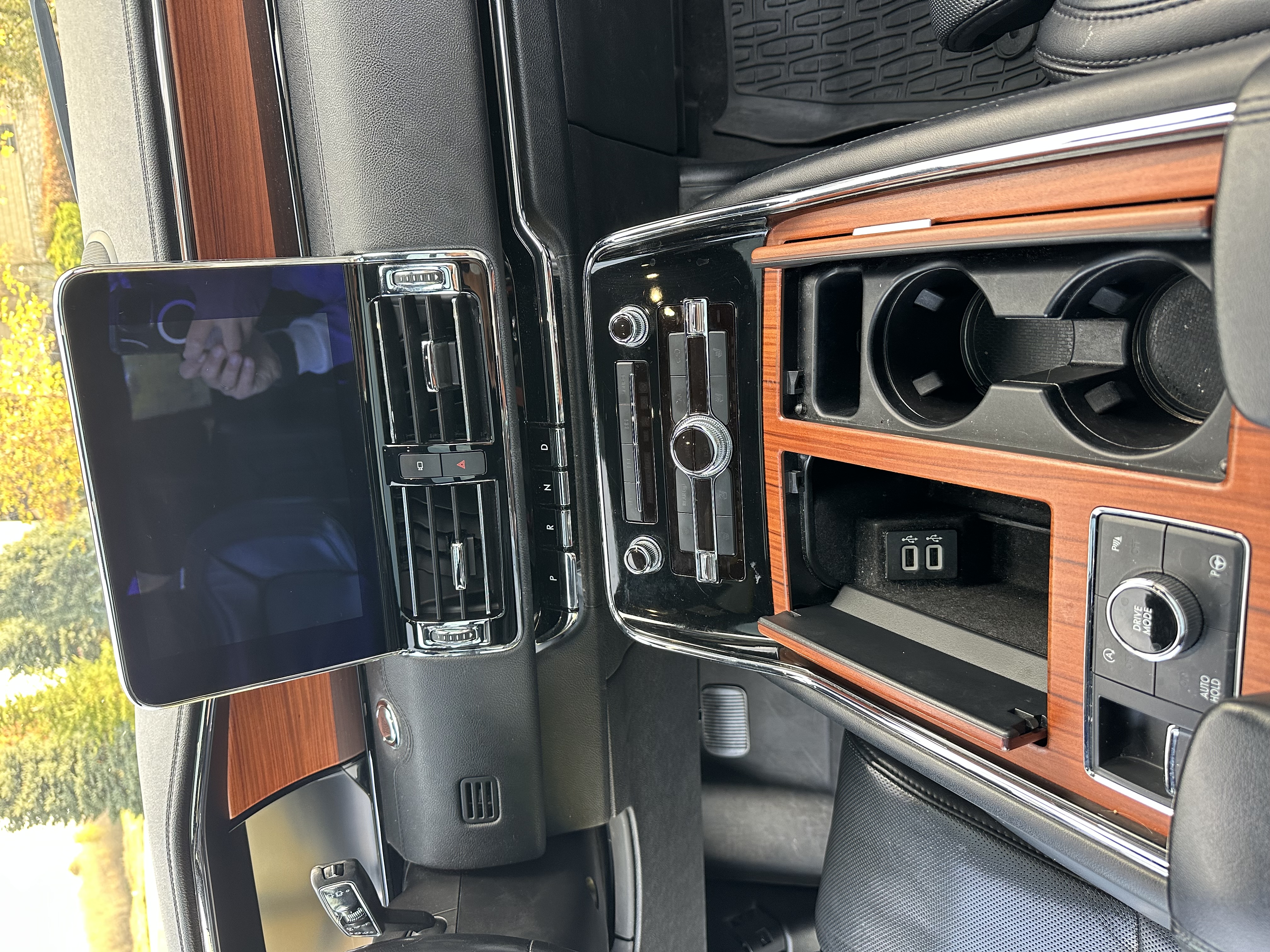 Used 2019 Lincoln Navigator L Reserve AWD/4WD image 23