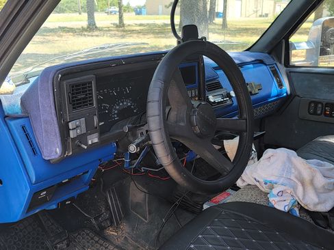 Used 1992 Chevrolet Silverado 2500 2WD Regular Cab image 12