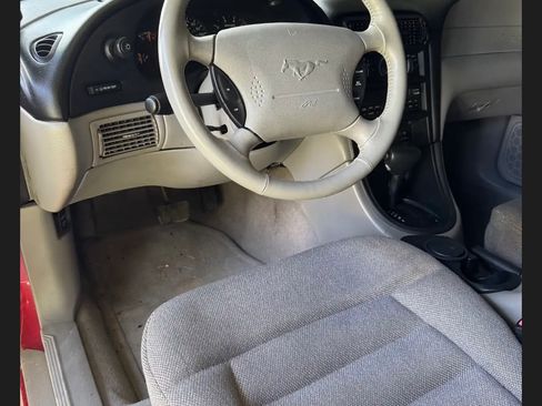 Used 1998 Ford Mustang Coupe RWD image 4