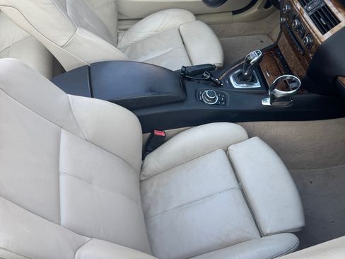 Used 2010 BMW 650i Convertible image 10