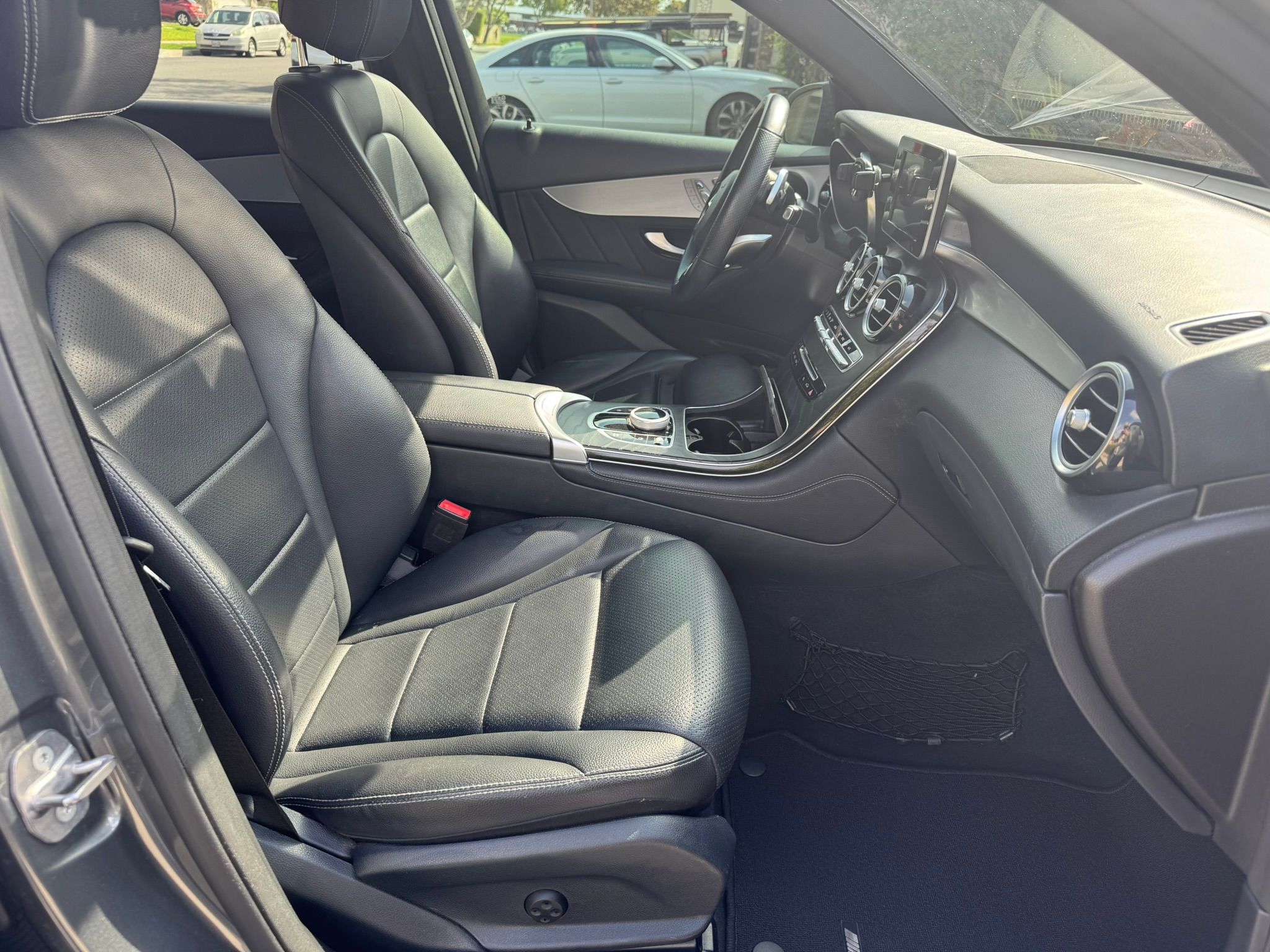 Used 2019 Mercedes-Benz GLC 300 image 20