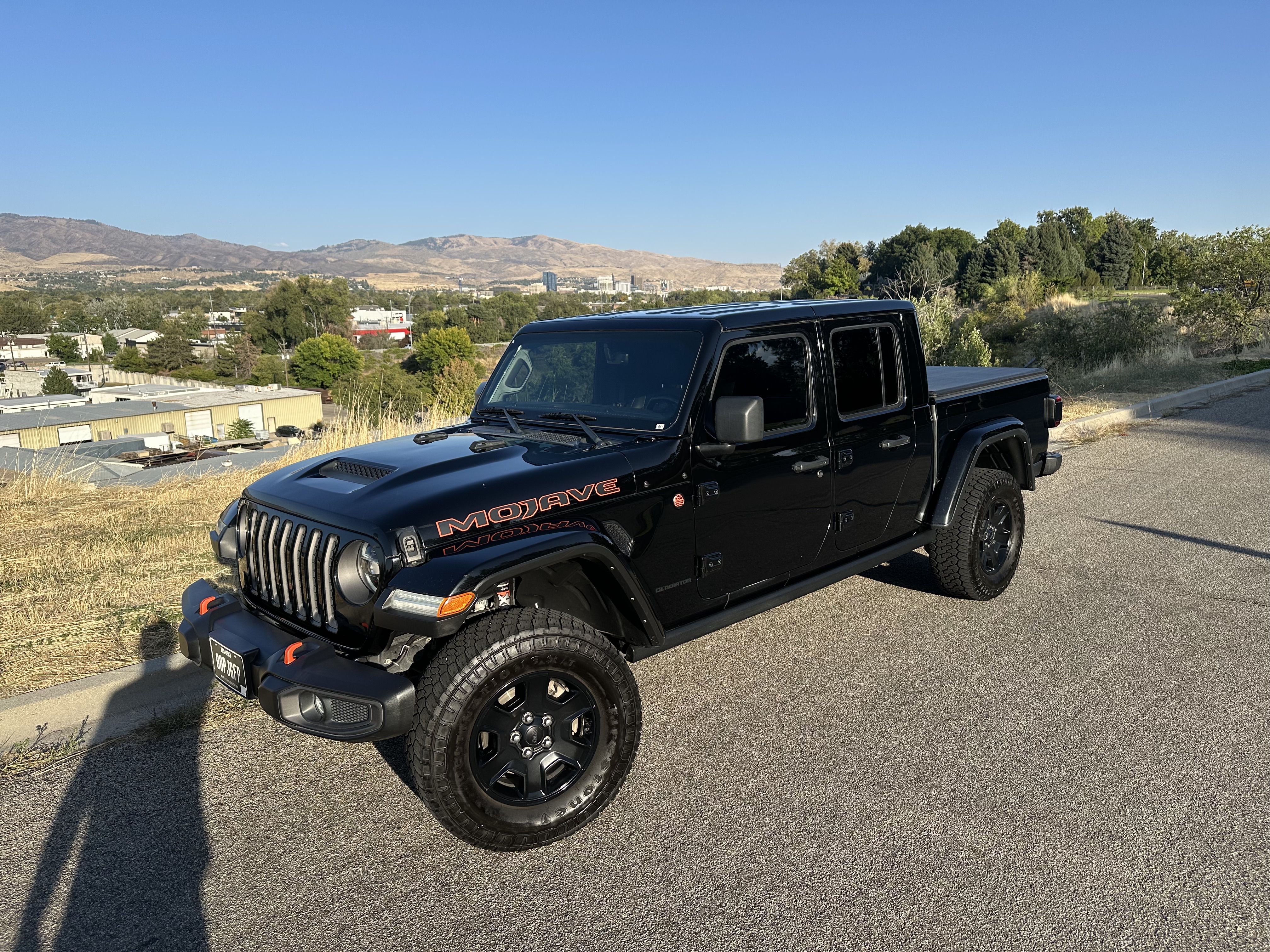 Used 2021 Jeep Gladiator Mojave AWD/4WD image 15