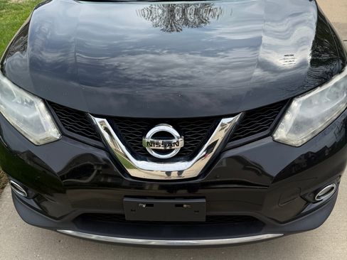 Used 2015 Nissan Rogue SL w/ SL Premium Package image 2