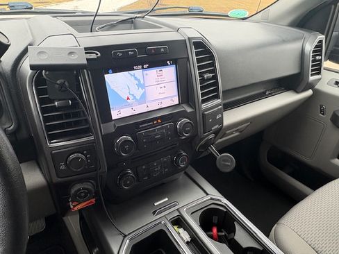 Used 2018 Ford F150 XLT w/ Equipment Group 302A Luxury image 12