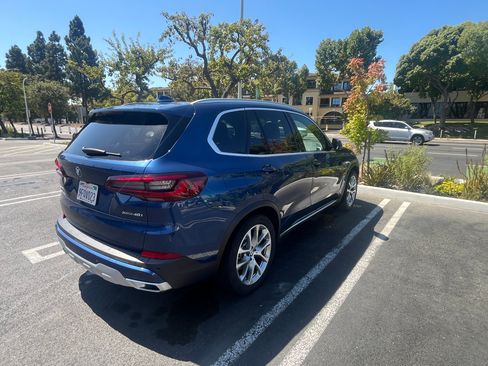 Used 2023 BMW X5 xDrive40i w/ Premium Package AWD/4WD image 9