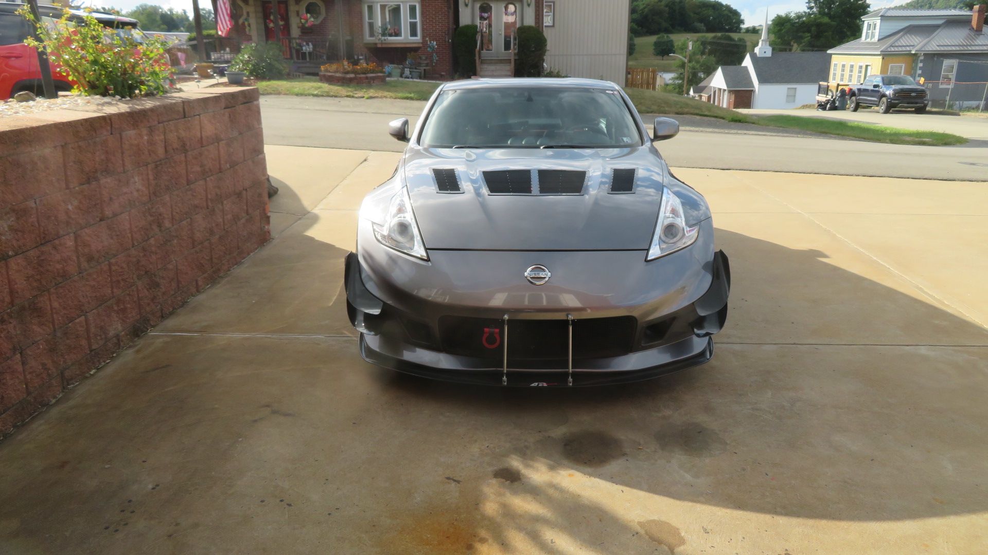 Used 2011 Nissan 370Z NISMO RWD image 5