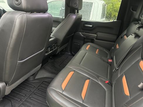 Used 2020 GMC Sierra 1500 AT4 w/ AT4 Preferred Package AWD/4WD image 25