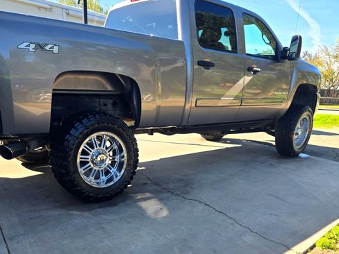 Used 2008 Chevrolet Silverado 2500 LT image 1