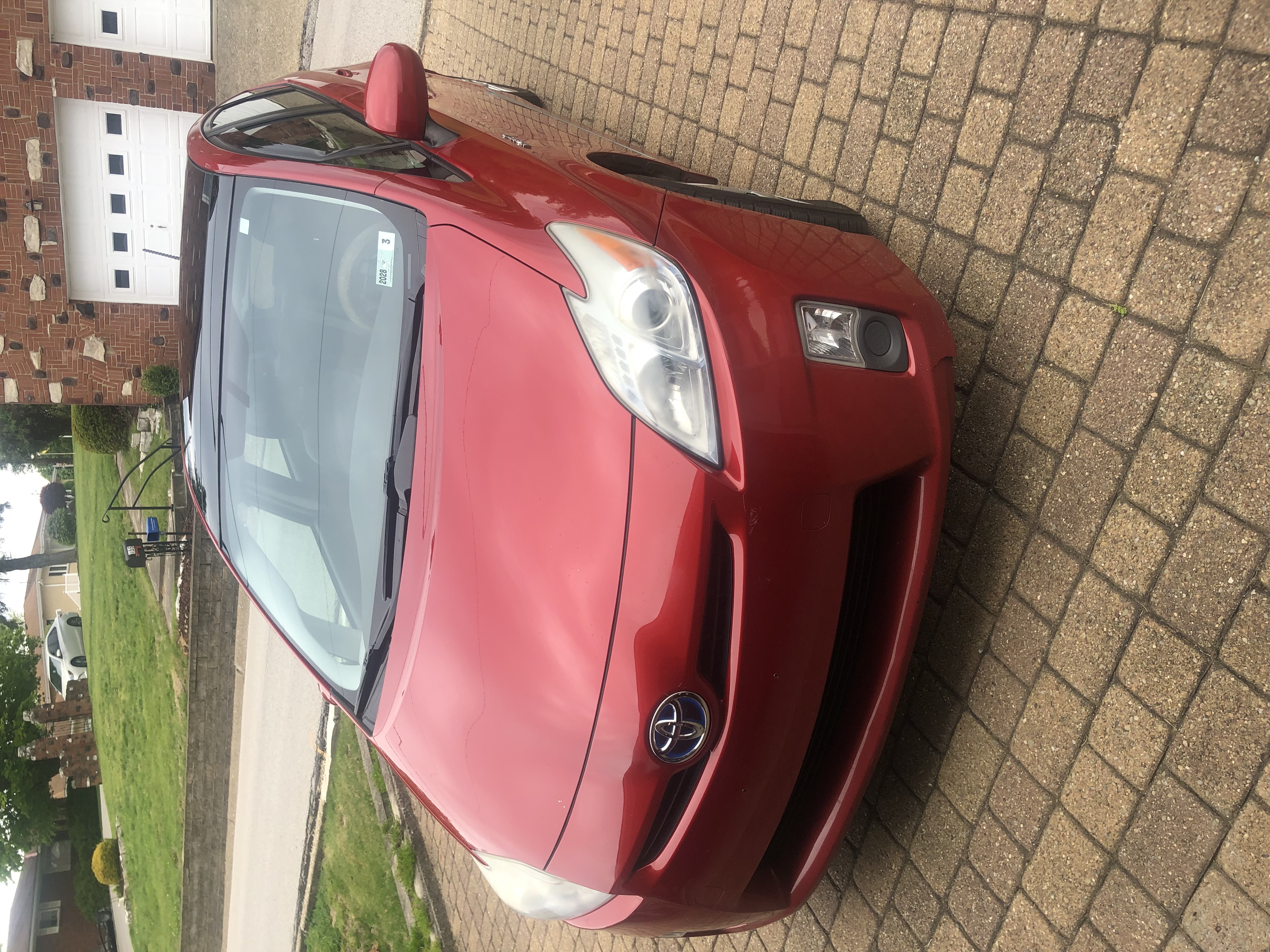 Used 2011 Toyota Prius Four w/ Solar Roof Pkg FWD image 1