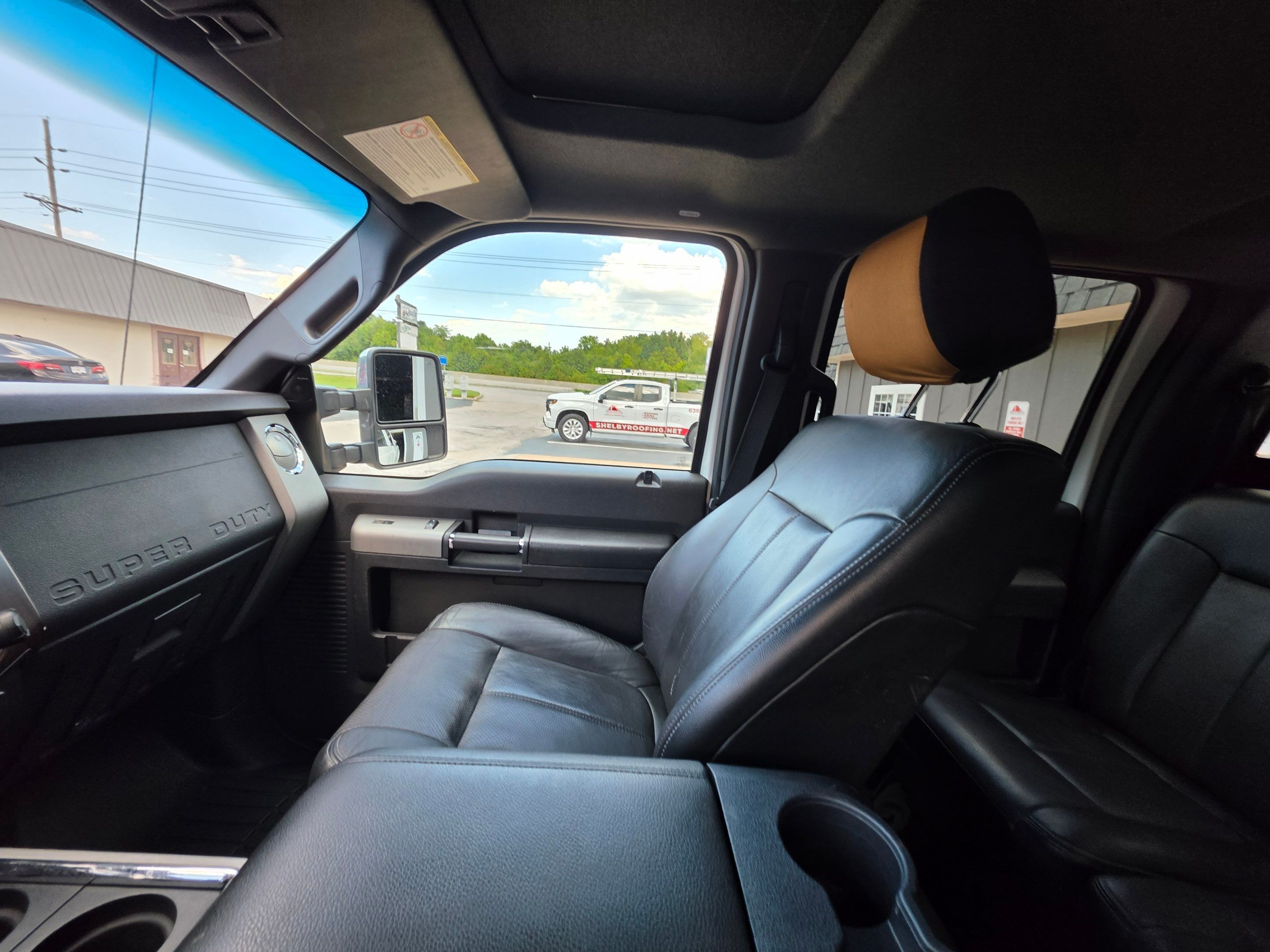 Used 2015 Ford F250 Lariat w/ Lariat Ultimate Package AWD/4WD image 13