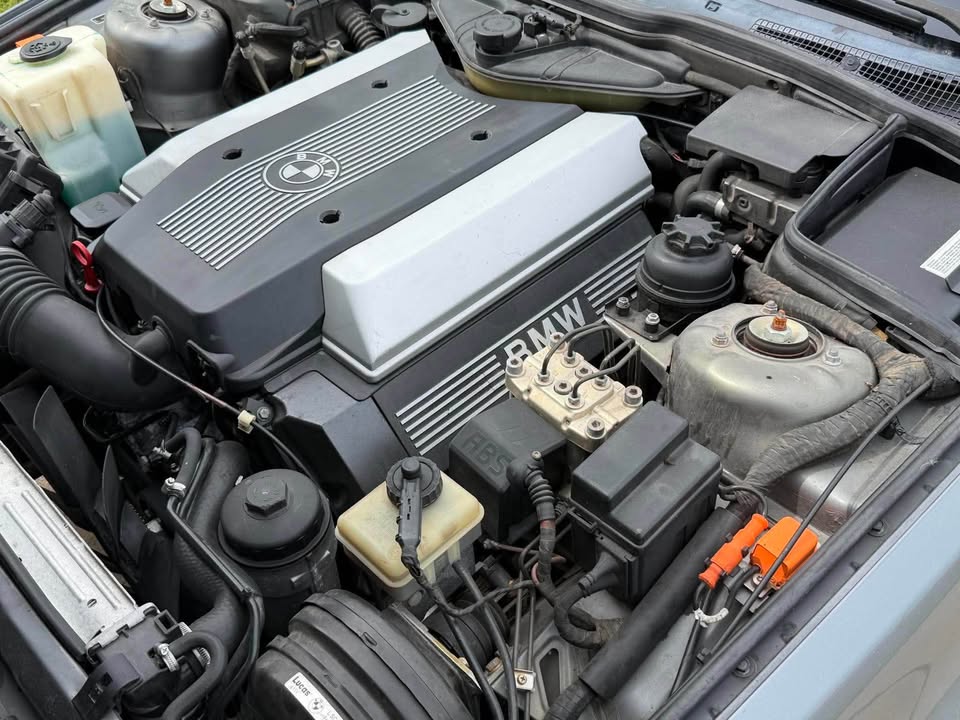 Used 1994 BMW 530i Sedan RWD image 9