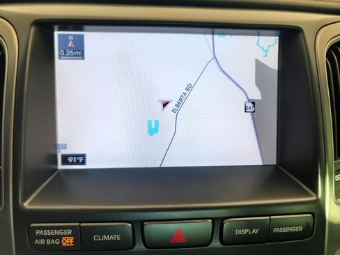 Used 2013 Hyundai Equus Signature RWD image 4