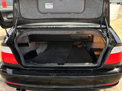 Used 2004 BMW 325Ci Convertible image 9