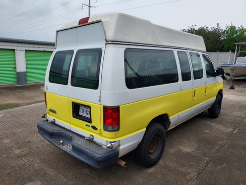 Used 2009 Ford E-250 and Econoline 250 image 4