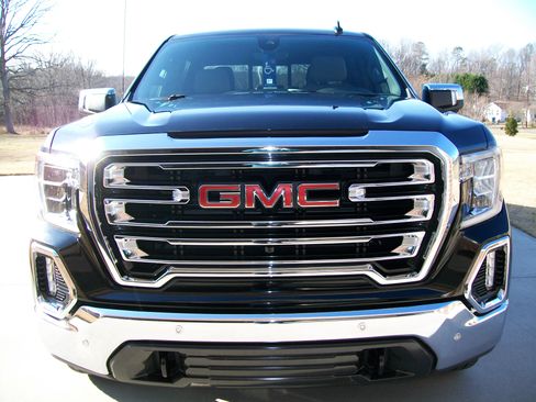 Used 2020 GMC Sierra 1500 SLT w/ SLT Premium Plus Package image 4