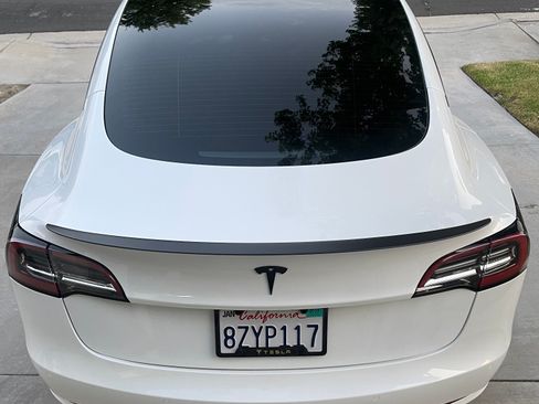 Used 2022 Tesla Model 3 RWD image 4