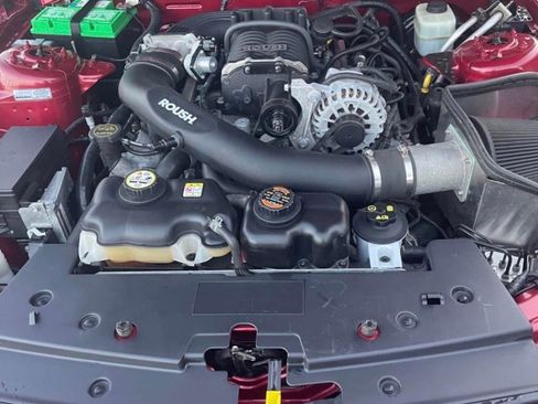 Used 2006 Ford Mustang GT Premium RWD image 4