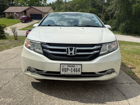 Used 2016 Honda Odyssey Touring image 2