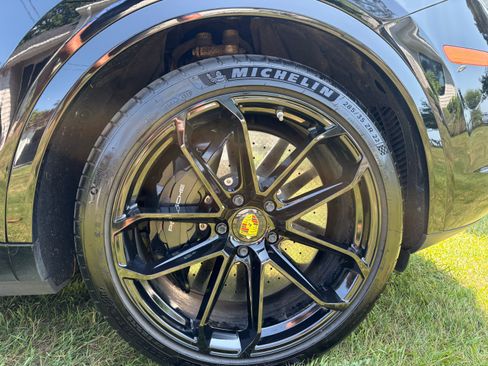 Used 2021 Porsche Cayenne Turbo S AWD/4WD image 27