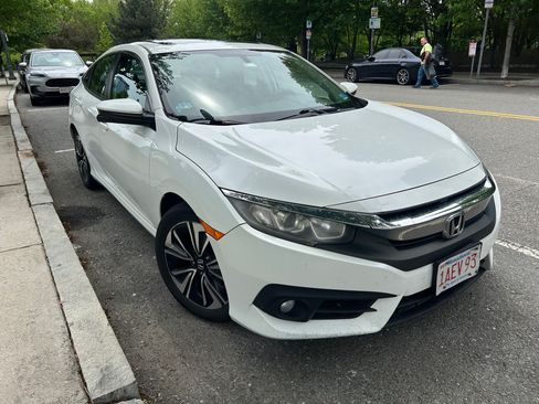 Used 2016 Honda Civic EX-L image 8
