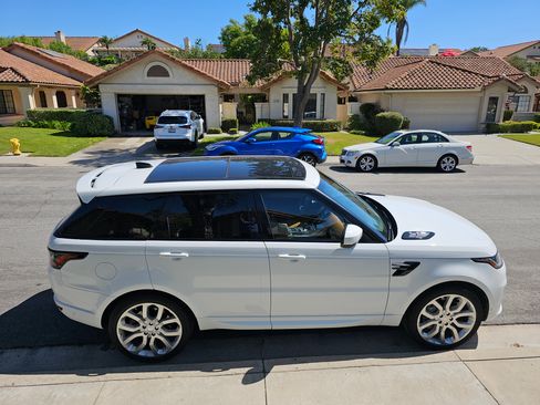 Used 2018 Land Rover Range Rover Sport Supercharged AWD/4WD image 6
