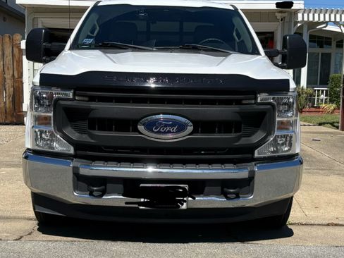 Used 2021 Ford F250 XL w/ Power Equipment Group RWD image 4