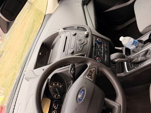 Used 2018 Ford Escape SE w/ Ford Safe & Smart Package image 4