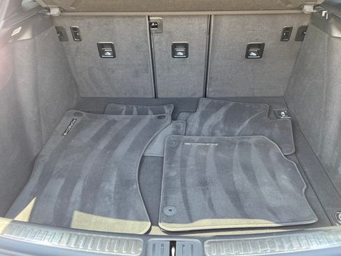 Used 2018 Porsche Macan Turbo image 24