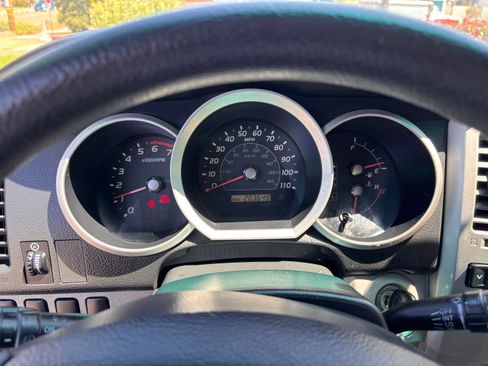 Used 2006 Toyota 4Runner Sport image 9