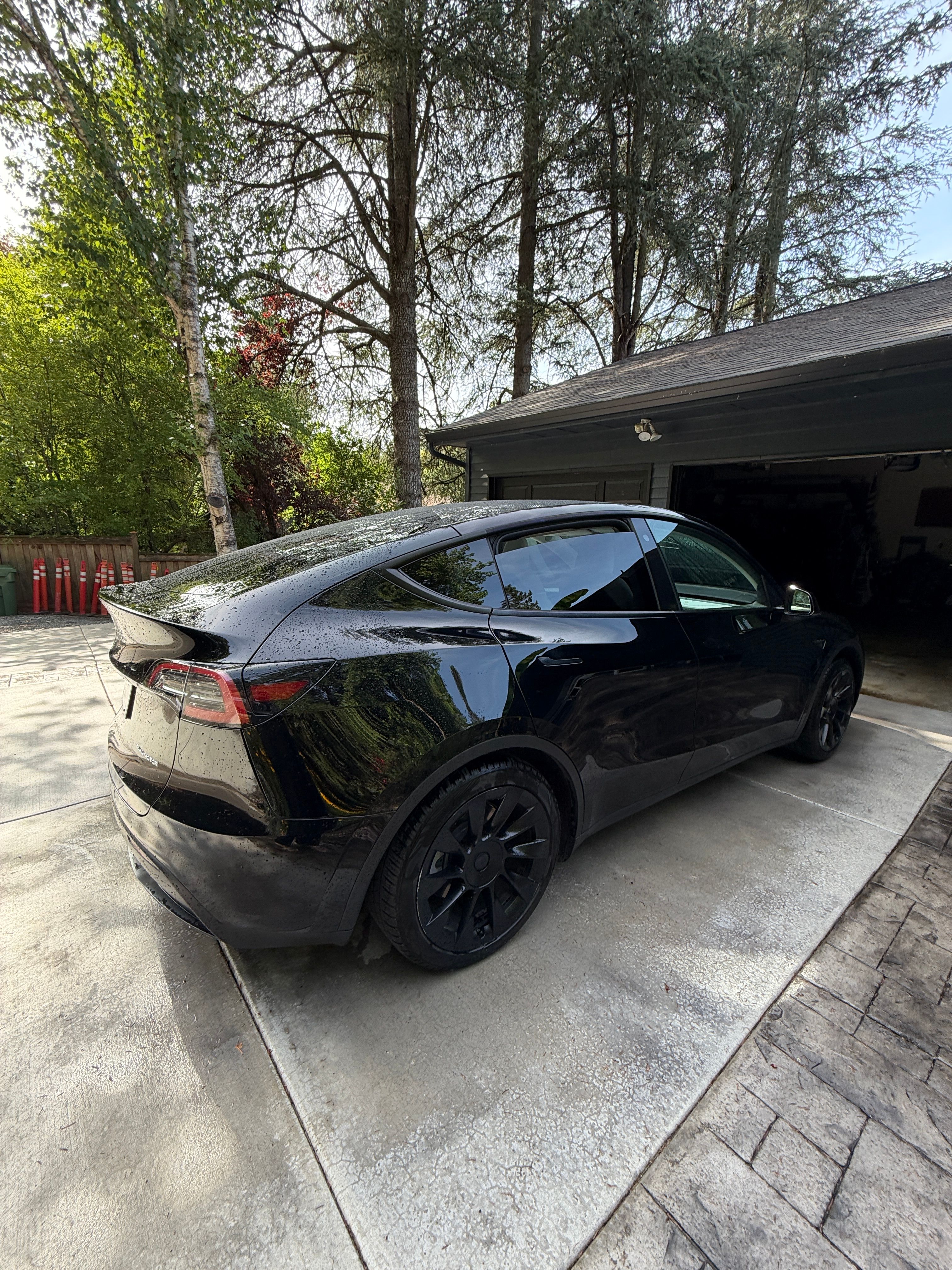 Used 2023 Tesla Model Y Long Range AWD/4WD image 8