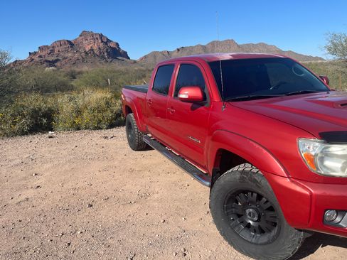 Used 2013 Toyota Tacoma Pickup 4D 6 ft image 5