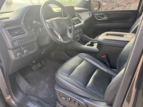 Used 2021 Chevrolet Suburban Z71 image 8