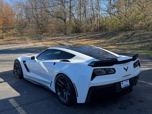 Used 2017 Chevrolet Corvette Z06 image 6