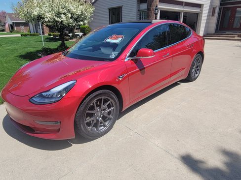 Used 2020 Tesla Model 3 Long Range image 1