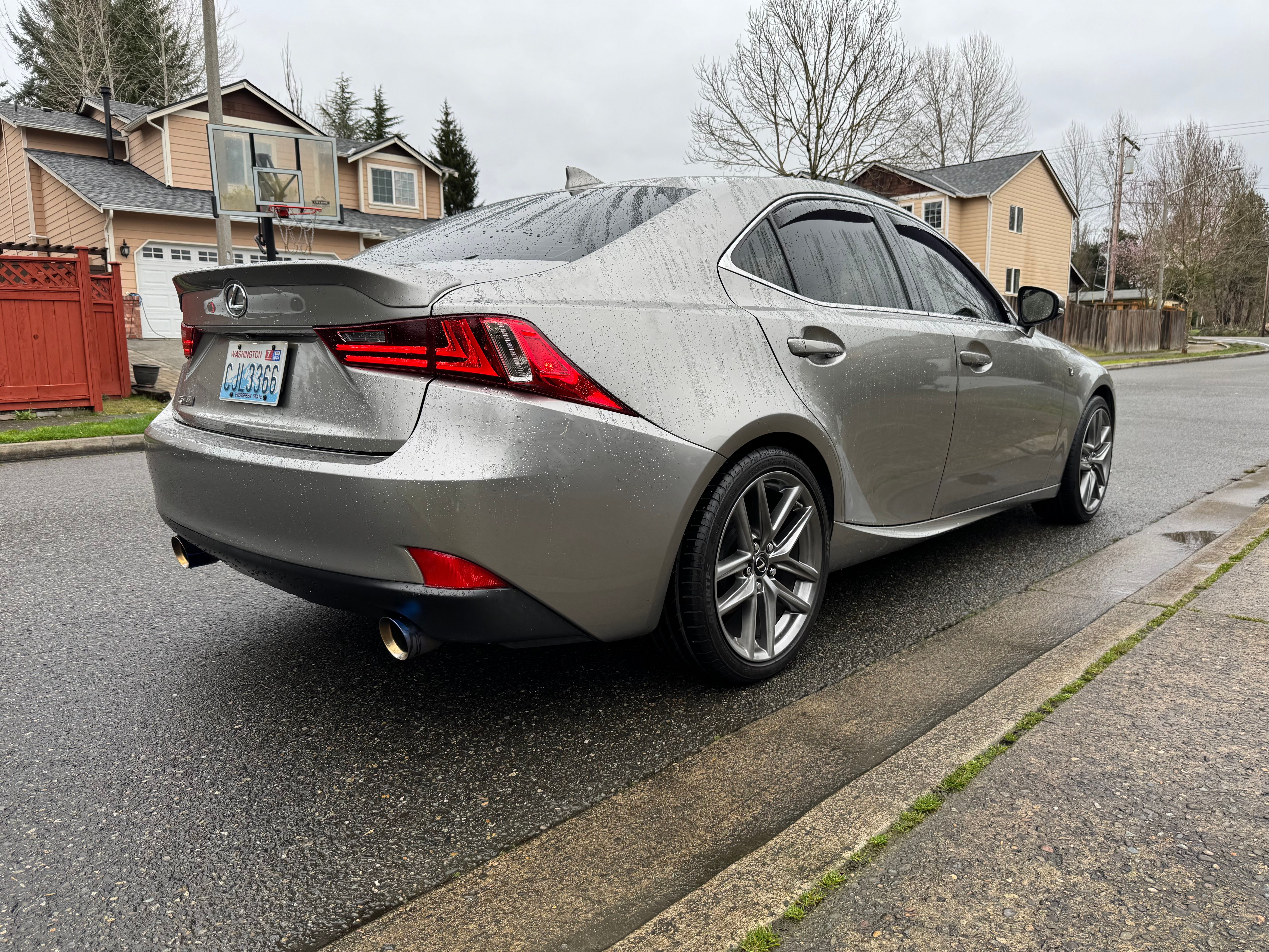 Used 2016 Lexus IS 200t w/ F Sport Package RWD image 12