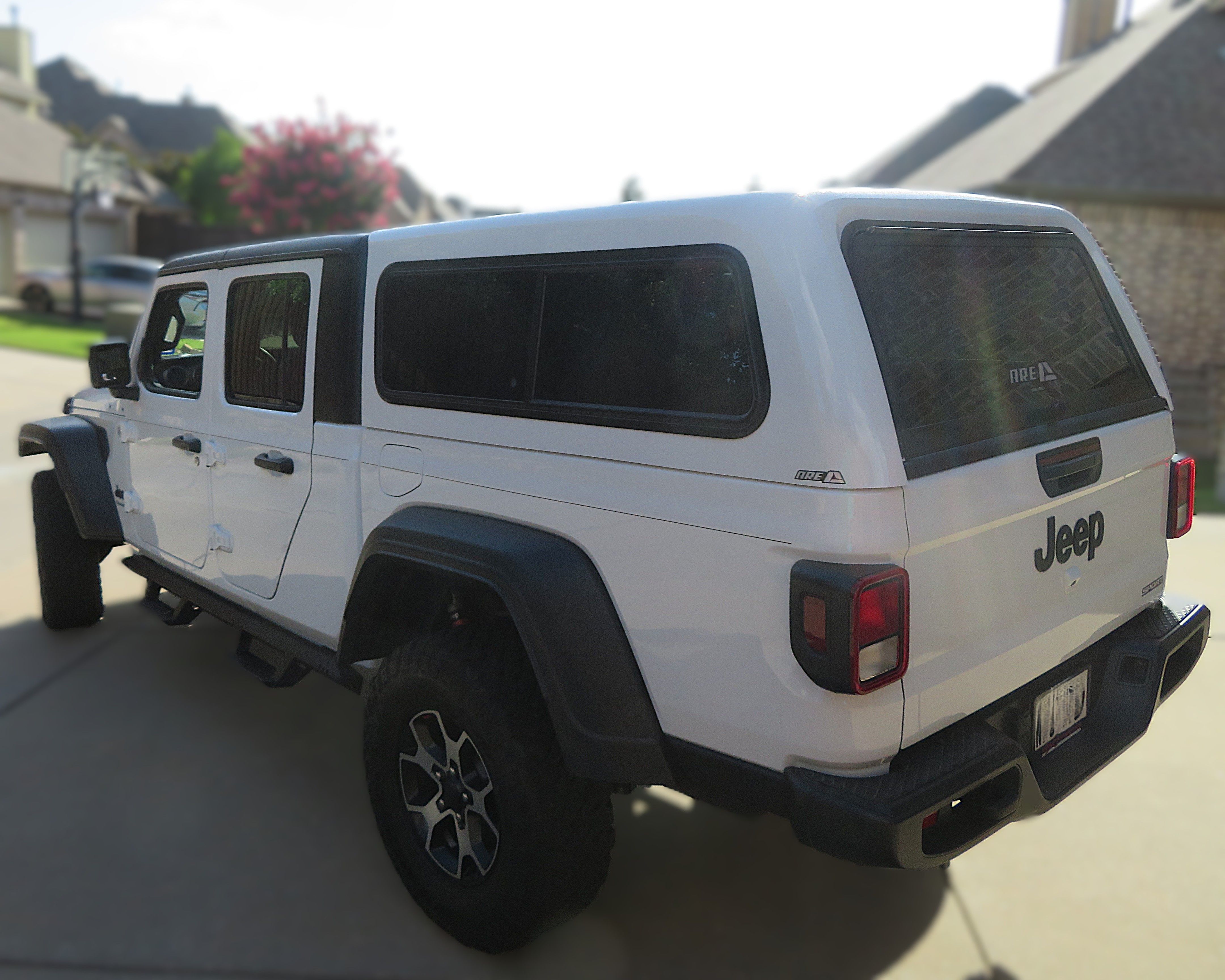 Used 2020 Jeep Gladiator Sport w/ Quick Order Package 24S AWD/4WD image 4