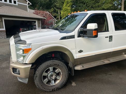 Used 2014 Ford F350 King Ranch w/ King Ranch Package image 2