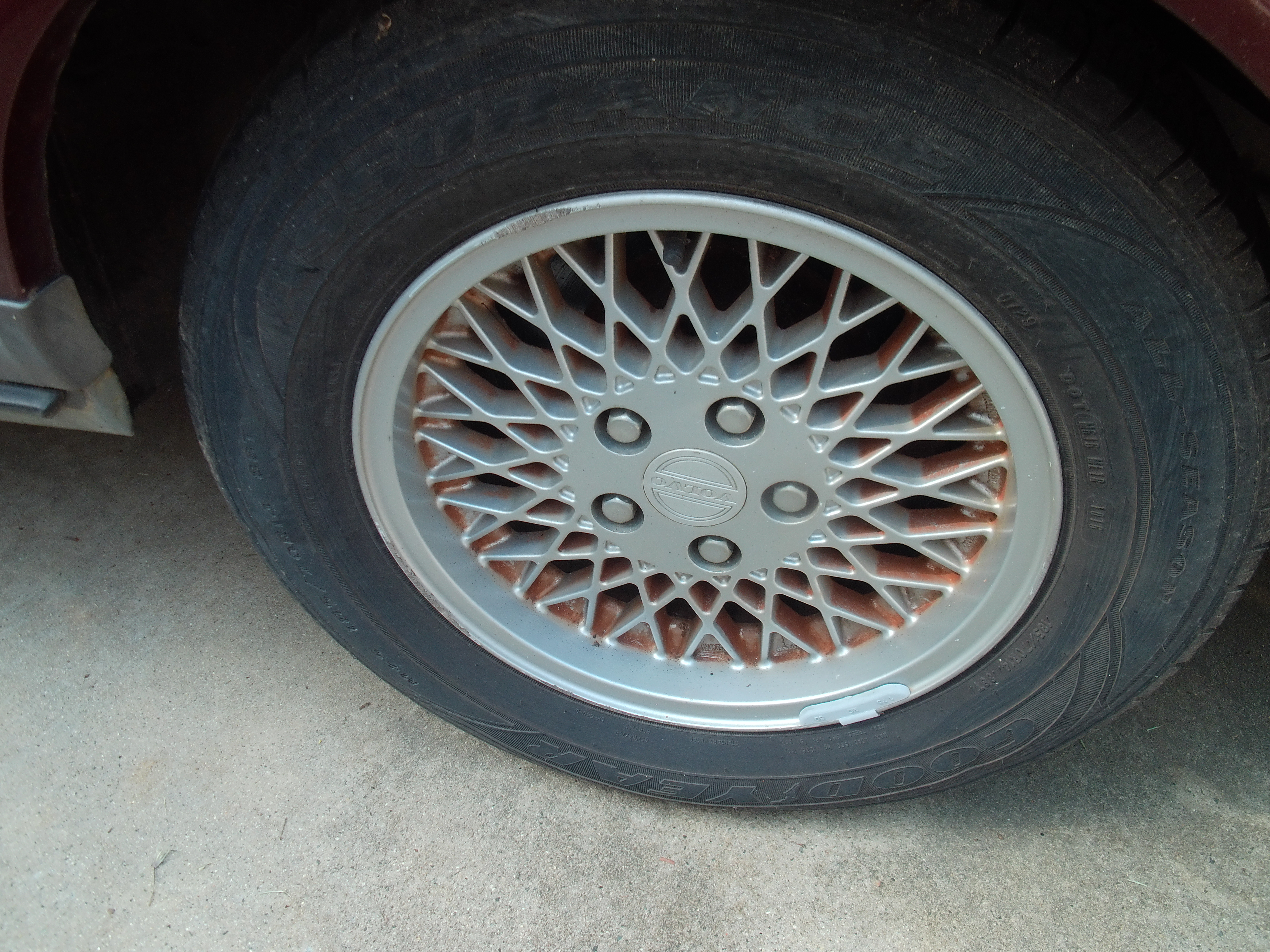 Used 1993 Volvo 240 Sedan RWD image 8