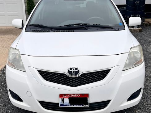 Used 2012 Toyota Yaris Sedan image 4