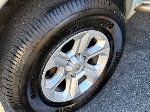 Used 2001 Toyota Tacoma PreRunner image 13