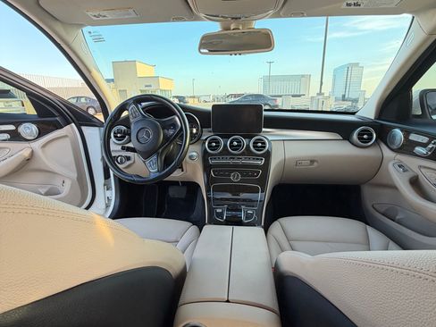 Used 2017 Mercedes-Benz C 300 4MATIC Sedan image 12
