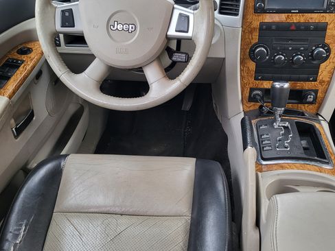 Used 2008 Jeep Grand Cherokee Limited image 4